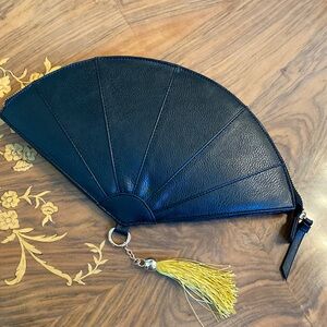 Nila Anthony fan clutch